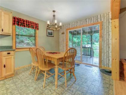 Eagle Creek 2 Bedrooms Hot Tub Porch Sleeps 6 - image 12