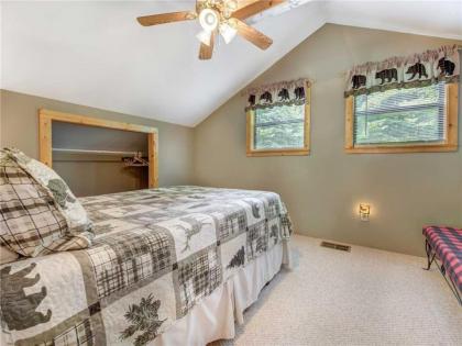 Eagle Creek 2 Bedrooms Hot Tub Porch Sleeps 6 - image 20