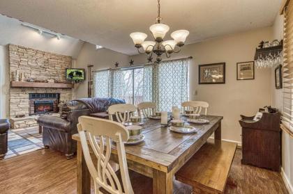 Moonshine Chalet - image 20
