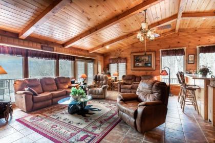 SmokyStays 9 Bedroom Cabin Gatlinburg