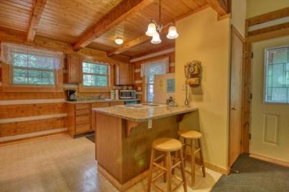 Cuddle Inn #1529 by Aunt Bug's Cabin Rentals - image 5