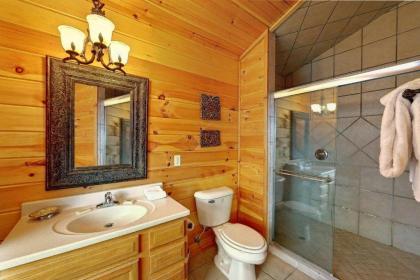 Emerald City Lights #203 by Aunt Bug's Cabin Rentals - image 19