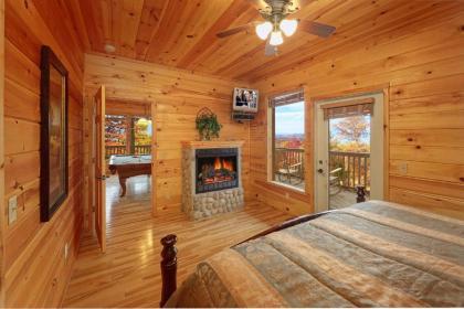 Emerald City Lights #203 by Aunt Bug's Cabin Rentals - image 4