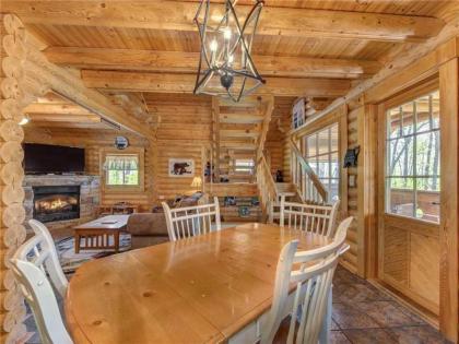 Hibernation Station 2 BR Pool Access Hot Tub Fireplace Sleeps 4 - image 15