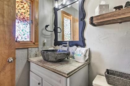 Luxury Cabin with Sweeping Smoky Mountain Views! - image 15