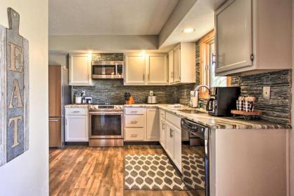 Luxury Cabin with Sweeping Smoky Mountain Views! - image 4
