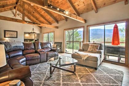 Luxury Cabin with Sweeping Smoky Mountain Views! - image 9