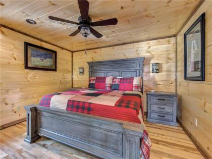 Splashtastic View Lodge 7 Bedroom Private Indoor Pool Theater Sleeps 20 - image 18