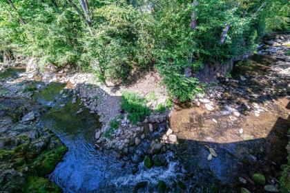 Bear Creek Inn Gatlinburg TN - image 18