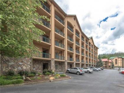 City Bear 2BR Pool Spa Downtown Gatlinburg Sleeps 6 - image 17