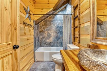 Noir Pine Creekside Chalet - image 13