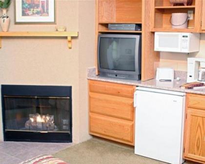 Serene and Scenic Resort Condominiums in Gatlinburg - image 2