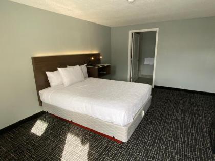Gatlinburg Mountain Inn - image 5