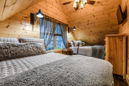Alpine Creekside Chalet - image 16