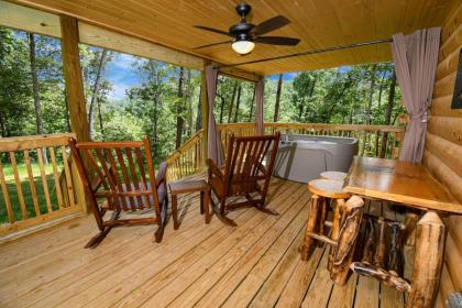 Gatlinburg - Honeymoon Hideaway - image 20