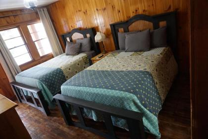 Marshall's Creek Rest Motel - image 11