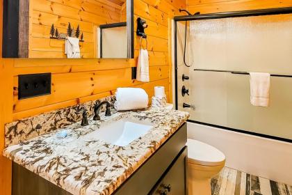 3 Lazy Bears Chalet - image 24