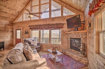 The Great Escape Gatlinburg Getaway with Hot Tub!