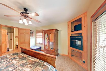 Campfire Lodge - image 23