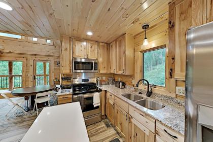 Mountain Wolf's Cabin - image 10
