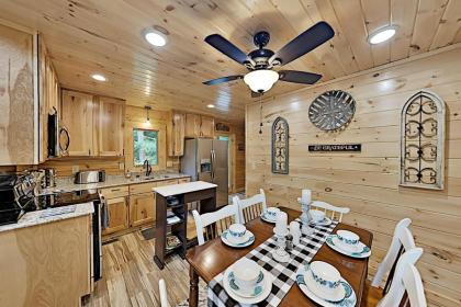 Mountain Wolf's Cabin - image 3