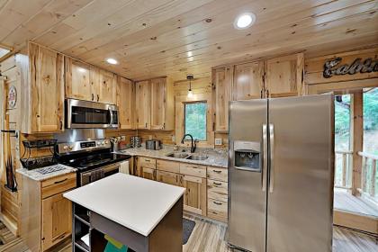 Mountain Wolf's Cabin - image 9