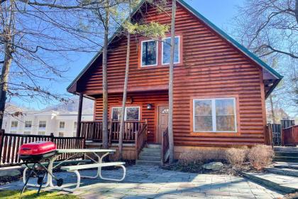 Black Bear Hideaway Cabin