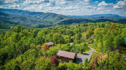 Ever After Mountain View Hot Tub Jetted Tub Fire Pit Great Location - image 25