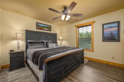 A Majestic Hilltop chalet - image 30