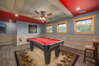 A Majestic Hilltop chalet - image 4
