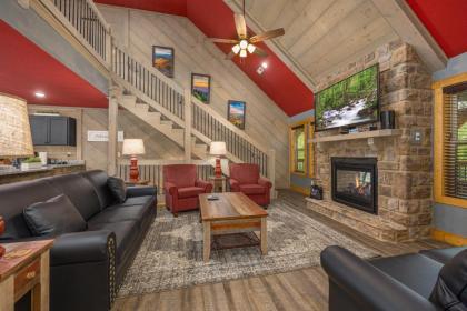 A Majestic Hilltop chalet - image 8