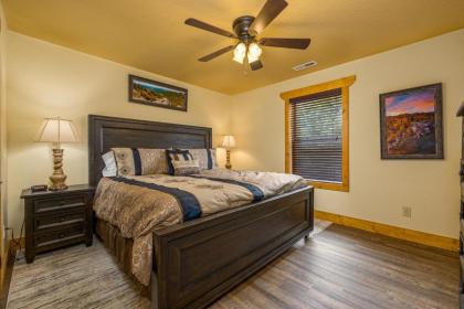 Smoky Mountain Plunge chalet - image 22