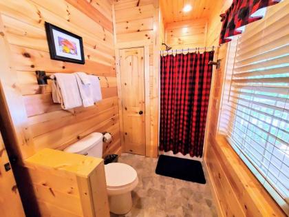 Hidden Cove Cabin - image 26