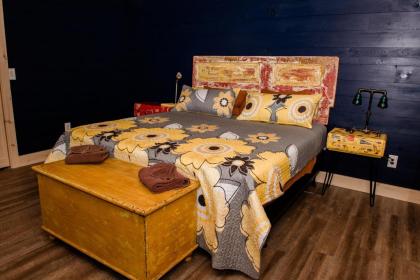 Bigfoots Retreat chalet - image 23