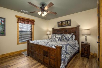 Harmony Peak chalet - image 25