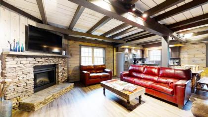 Bigfoots Hideaway - image 30