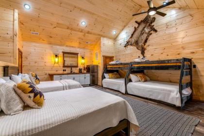 Cliffhanger - image 21