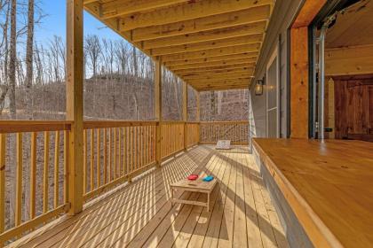 Cliffhanger - image 30