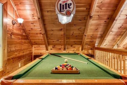 Cupid's Hideaway - Convenient to downtown Gatlinburg and the National Park! cabin - image 22