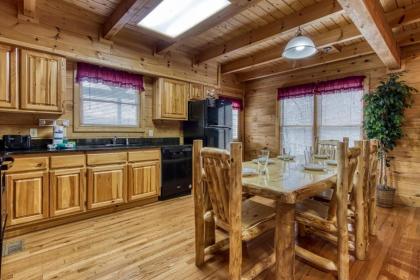 Point Of View - Spacious 2 Bedroom With a Loft Just off Glades Road cabin - image 8