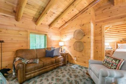 Firefly Creek Free Attraction Tickets Tickets Hot Tub On a Creek Fire Pit WIFI!!! - image 21
