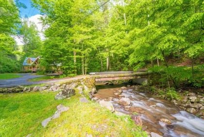 Firefly Creek Free Attraction Tickets Tickets Hot Tub On a Creek Fire Pit WIFI!!! - image 29