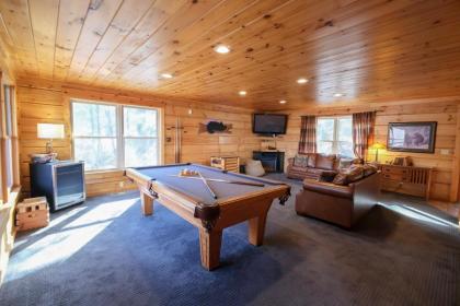 Lazy Bear Lodge - image 16