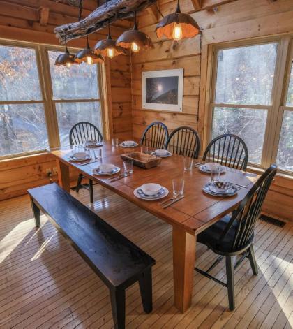 Lazy Bear Lodge - image 5