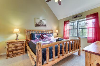 Gatlinburg Cabin Getaway with Mountain Views! - image 15