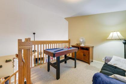 Gatlinburg Cabin Getaway with Mountain Views! - image 20