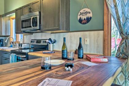 Gatlinburg Cabin Stay with Hot Tub and Mtn Views! - image 10