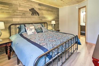 Gatlinburg Cabin Stay with Hot Tub and Mtn Views! - image 13
