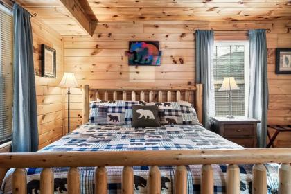 A Top Notch Lodge~Gatlinburg - image 12