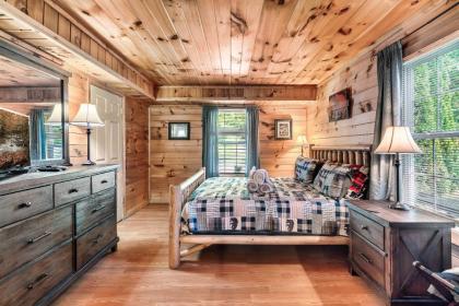 A Top Notch Lodge~Gatlinburg - image 16